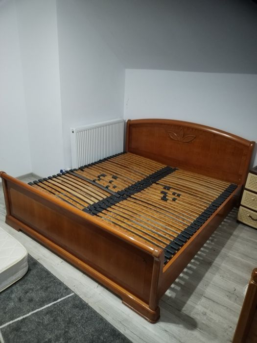 Pat matrimonial lemn masiv