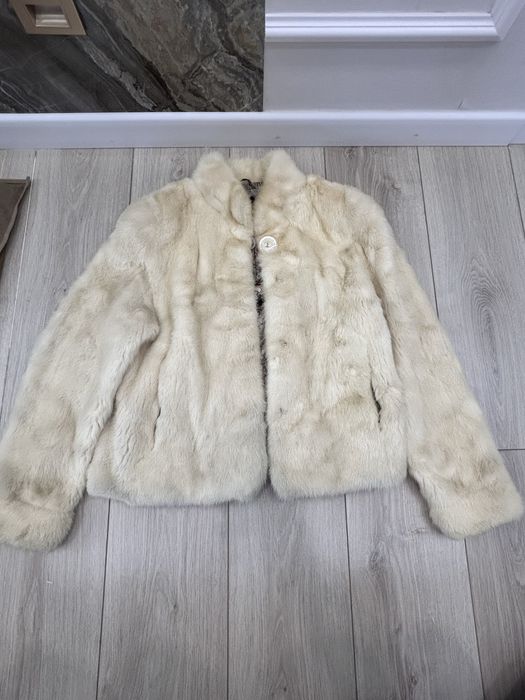 Шубы продам 40000