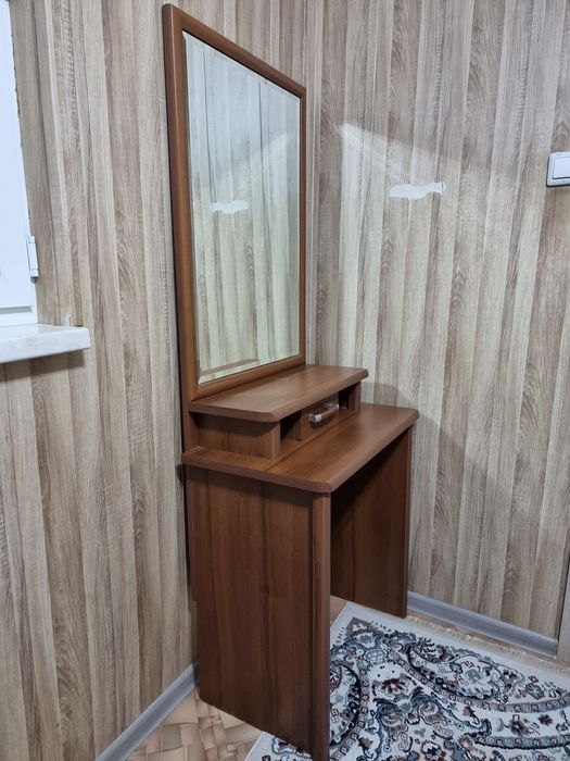 Туалетны столь т