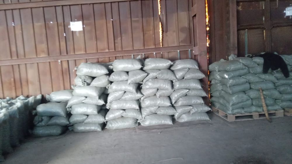 Чернозем и перегной  в мешках!