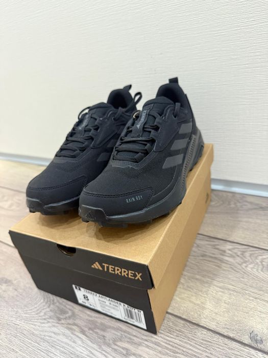 Продам новые кроссовки TERREX ANYLANDER R.RDY