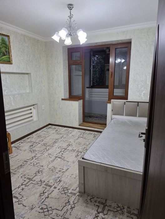 Срочно задаётся квартира 2х комнатная адреса Вагзал  300$