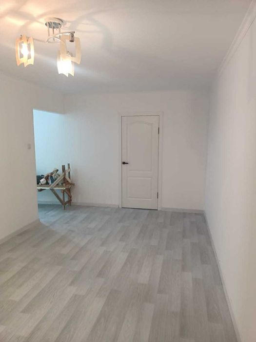 Продается 2 х комнатное квартира