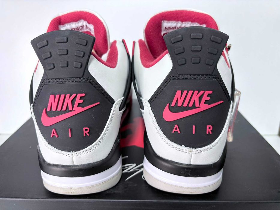 Nike Air Jordan 4 Retro Fire Red