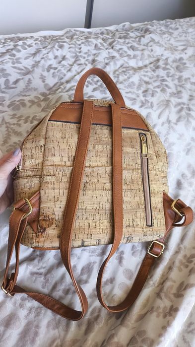 Дамска цветна раница