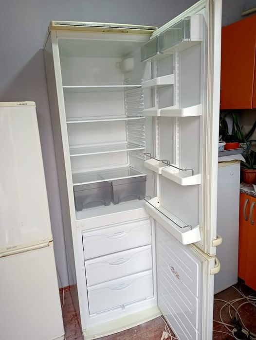 Продам холодильник