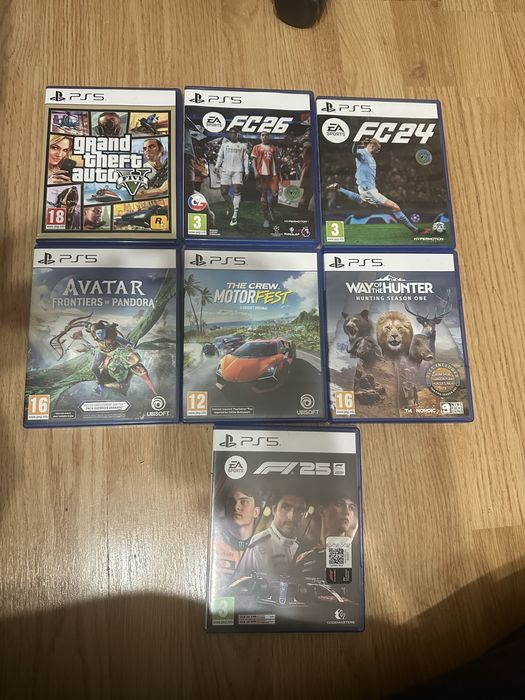 PS5 диск едишън + 3 джойстика + 7 игри