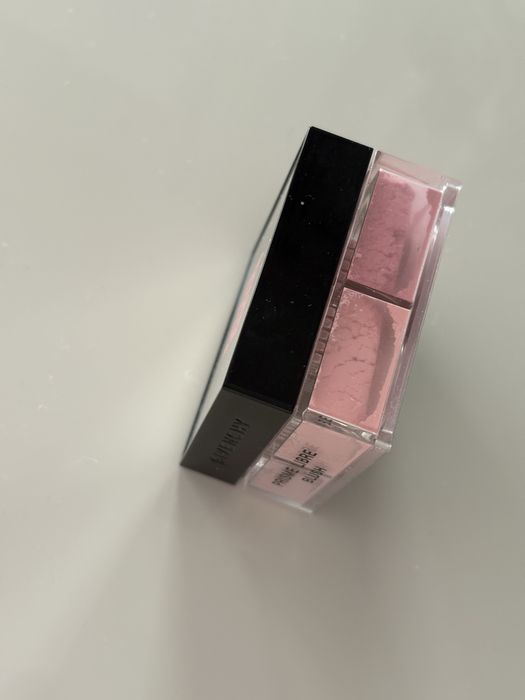 Четирицветен прахообразен руж Prisme Libre Givenchy