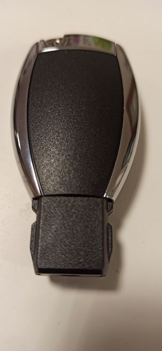 Преходна хромирана кутийка за ключ Мерцедес