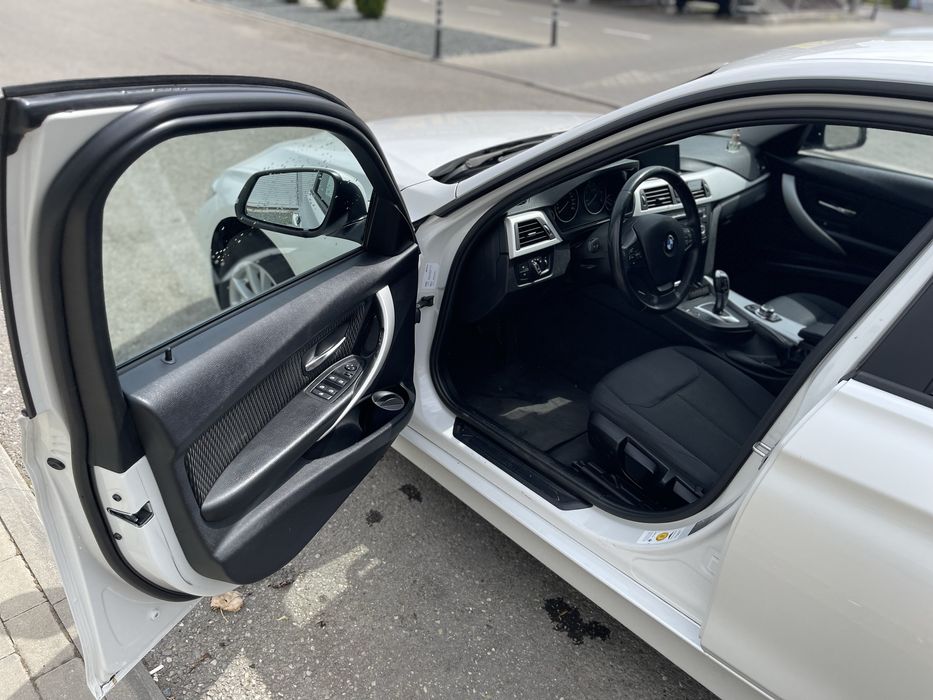 BMW 320  F30 x-drive