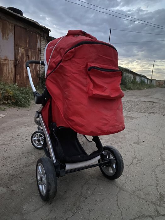 Продам прогулочную коляску