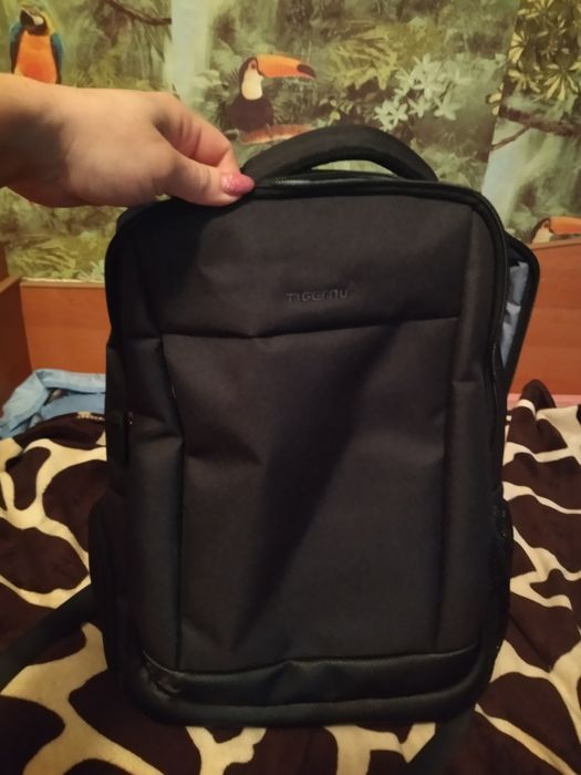 Продам рюкзак для ноутбука