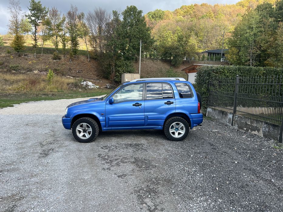 Vând suzuki grand vitara