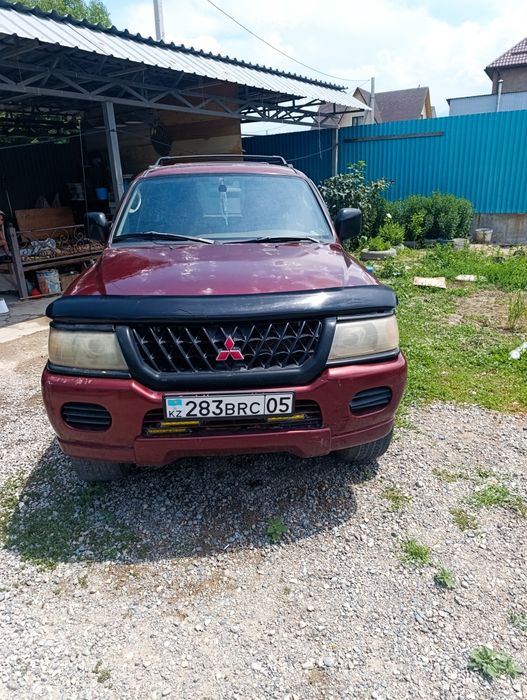 Продам машину срочно