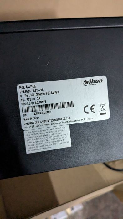Switch 9 porturi din care 8 Poe Dahua
