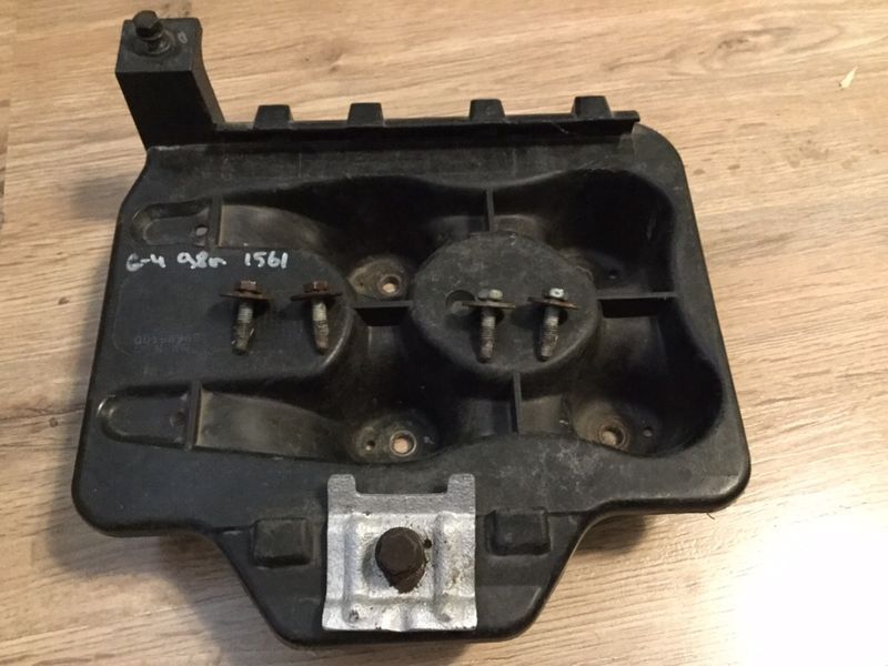 Голф 4 на части VW Golf 4 1,9tdi полуоска носачи табло стъкло машинка