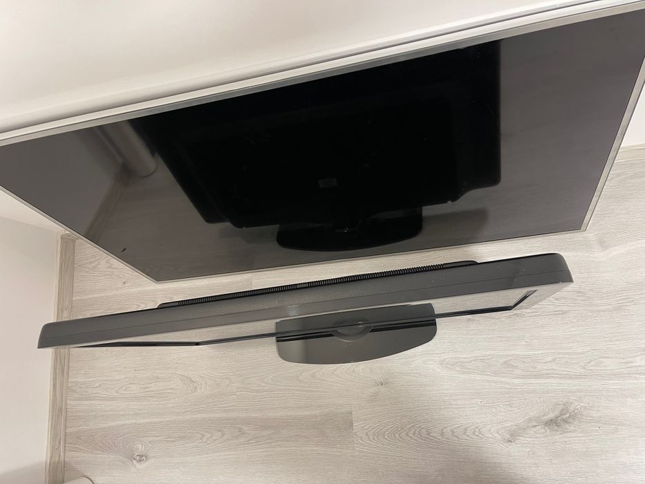 Телевизор Philips 37