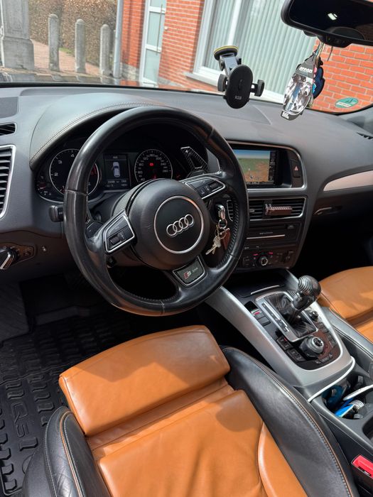 Vand Audi Q5 2012