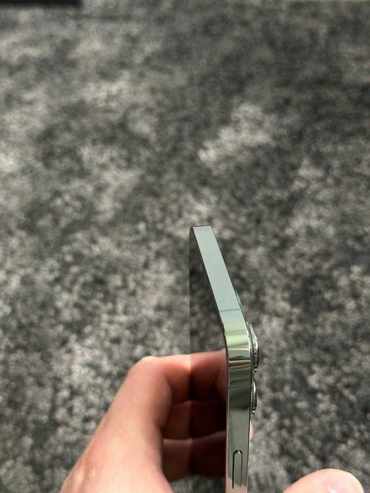 продаю iPhone 13 Pro Max 256 GB