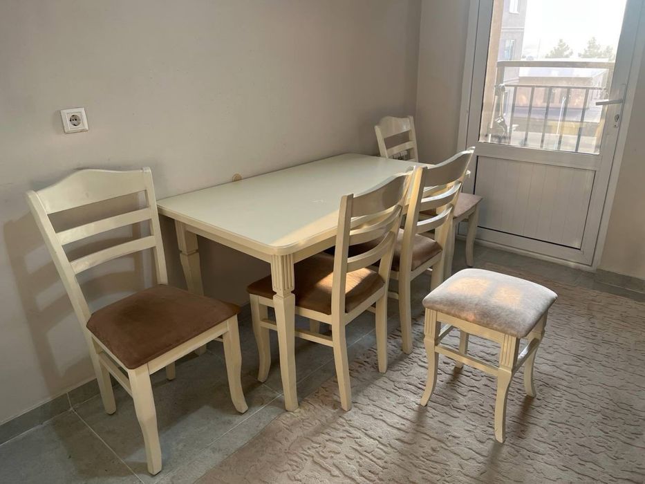 Мебель для кухна