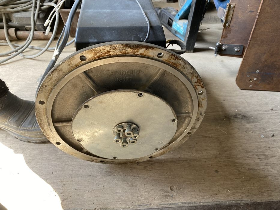 Генератор альтернатор sincro EK2MCT