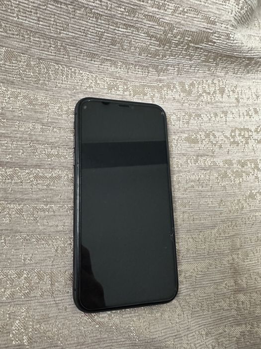 Айфон 11 в идеале все имеется