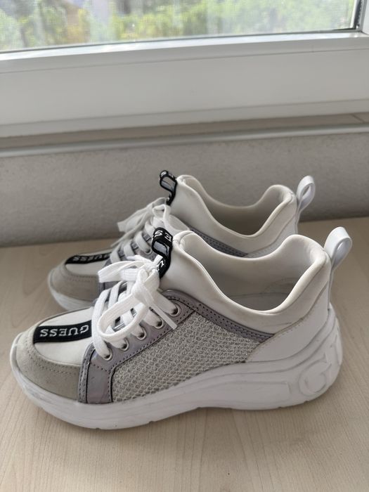 Маратонки GUESS номер 36