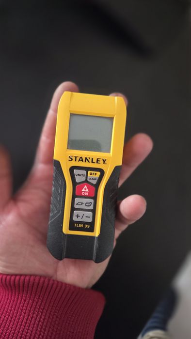 Telemetru stanley 30m