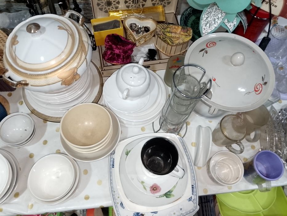 Продам посуду разные сервизы