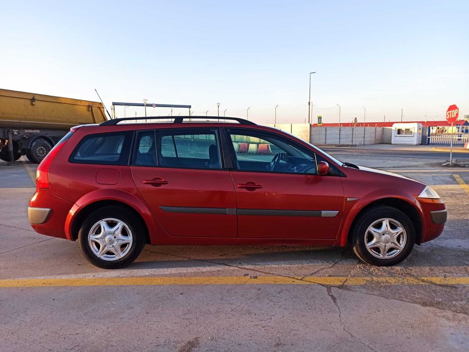Vand Megane 2 | 2005 | 1.6 benzina