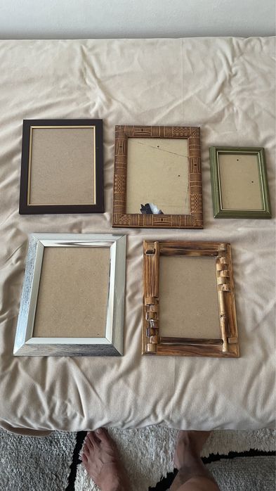 Продам рамки все в месте