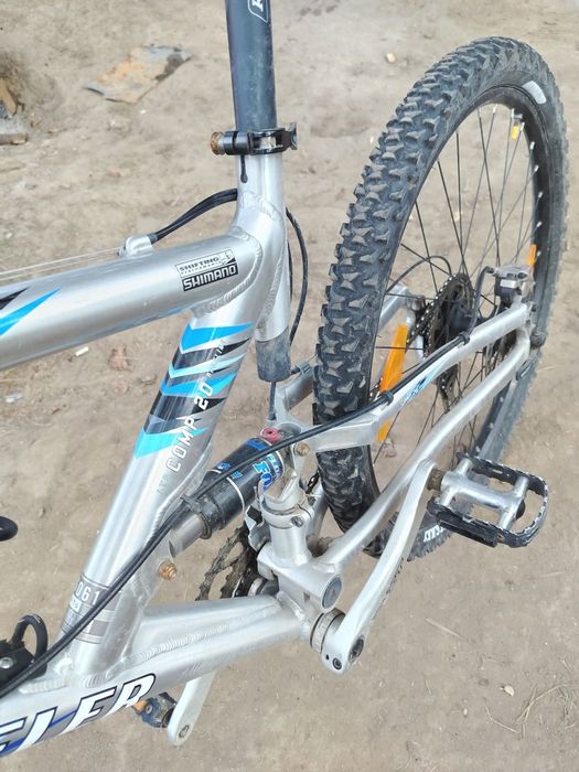 Vând Bicicleta cu arcuri