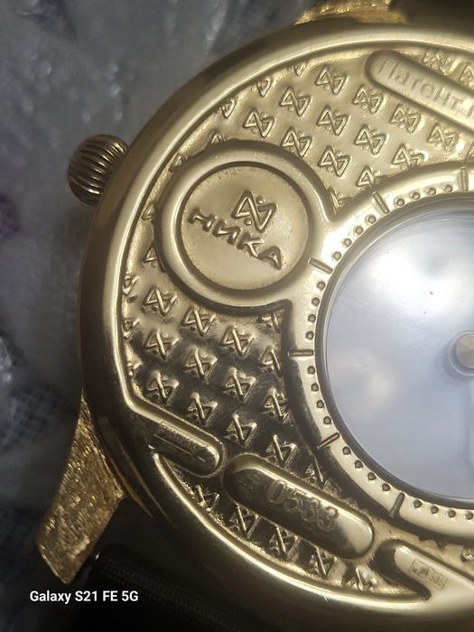 Золотые часы Ника, женские