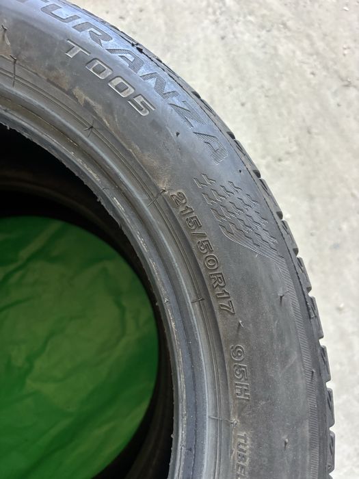 Vand 2 Anvelope Bridgestone 215/50/17