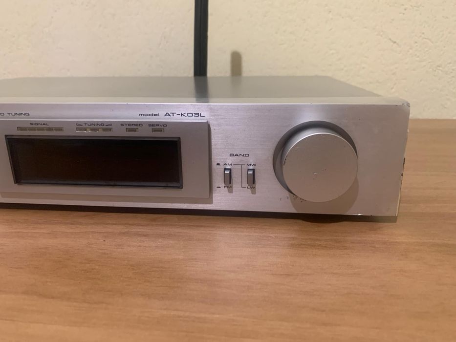 Продавам стерео тунер Akai AT-K03L