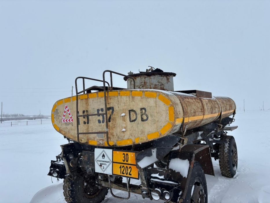 Бочка цистерна под нефтепродукты