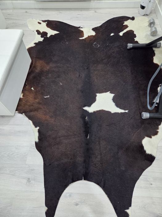 Ковер из шкуры коровы