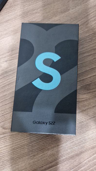 Samsung S22 продажа/обмен