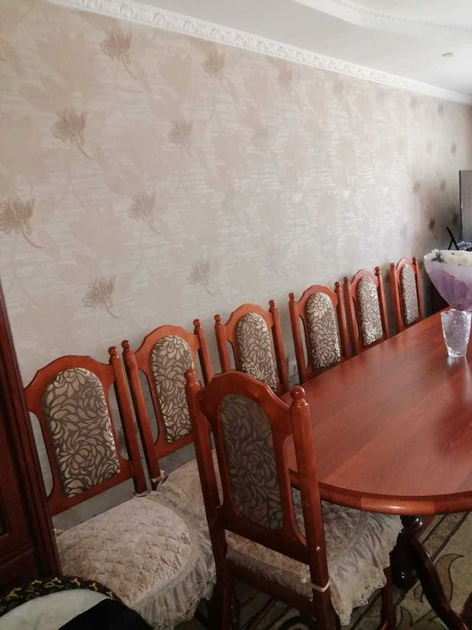 Продам стол со стульями