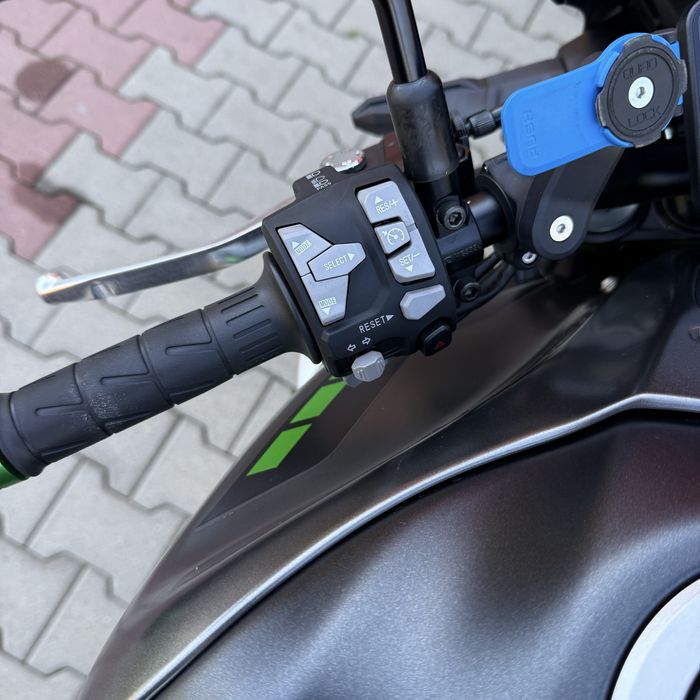 Kawasaki z900 2025