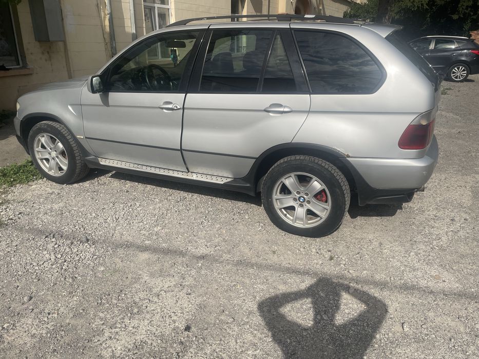 De vanzare BMW X5,Vând sau schimb cu tractor 4x4