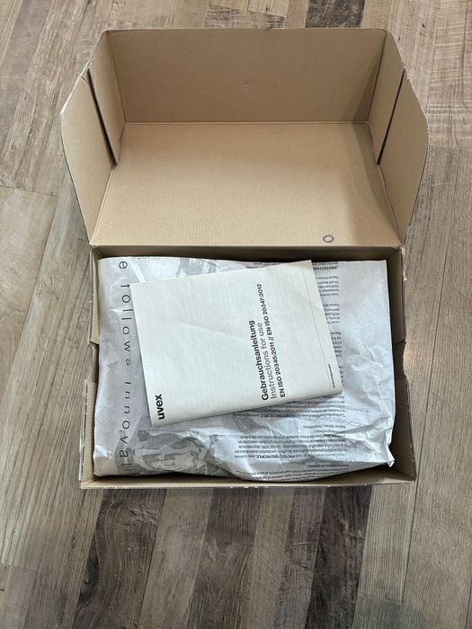 Високи работни обувки Uvex 1 S2 SRC, размер 44