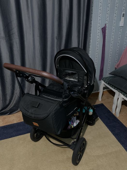 Продам коляску трансформер 2 в 1