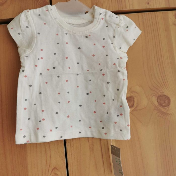 Нови бебешки дрешки 0-6м