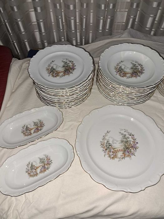 set serviciu farfurii portelan Bavaria Schuman 12 persoane 43 piese