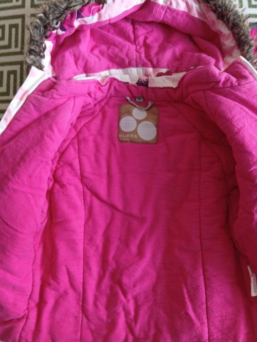 Продам зимний комбинезон для девочек