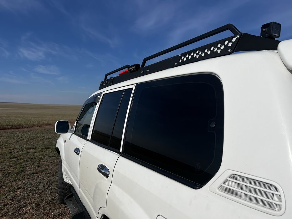 Toyota land cruiser 105