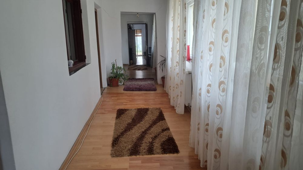 Casa de vanzare 1 Mai, zona linistita,suprafata construita 156 mp,
