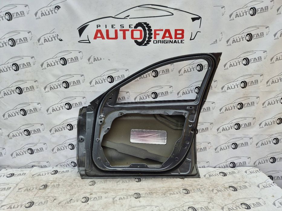 Usa dreapta fata Mercedes C-Class W205 an 2014-2015-2016-2017-2018-201