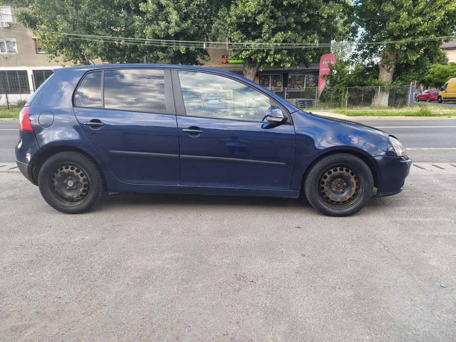 Vând Golf 5 1.9 2007